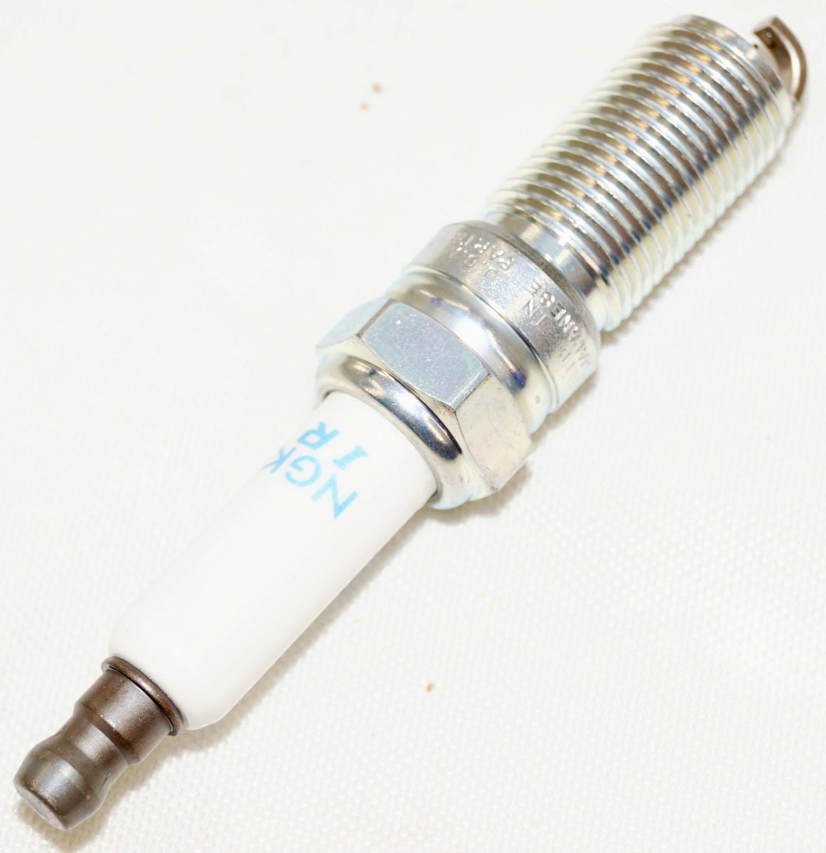 NGK 90117 Laser Iridium Spark Plug (4 Pack) Fits select: 2009-2023 CHEVROLET TRAVERSE, 2012-2020 CHEVROLET IMPALA