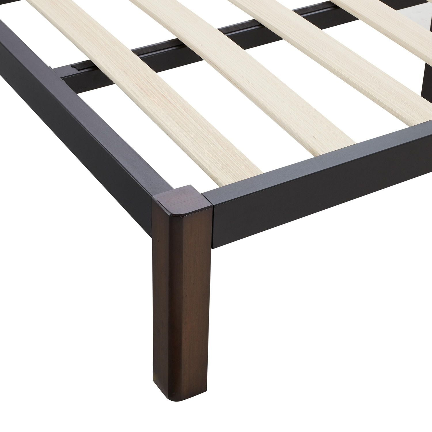 Cadre de Lit Métallique Mainstays Full 14" avec Lattes en Bois, Espace de Rangement Sous le Cadre, Pas de Sommier Nécessaire, Noir/Bois