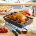 thumbnail image 2 of Asador Chicago Metallic Professional con rejilla antiadherente, 2 of 7