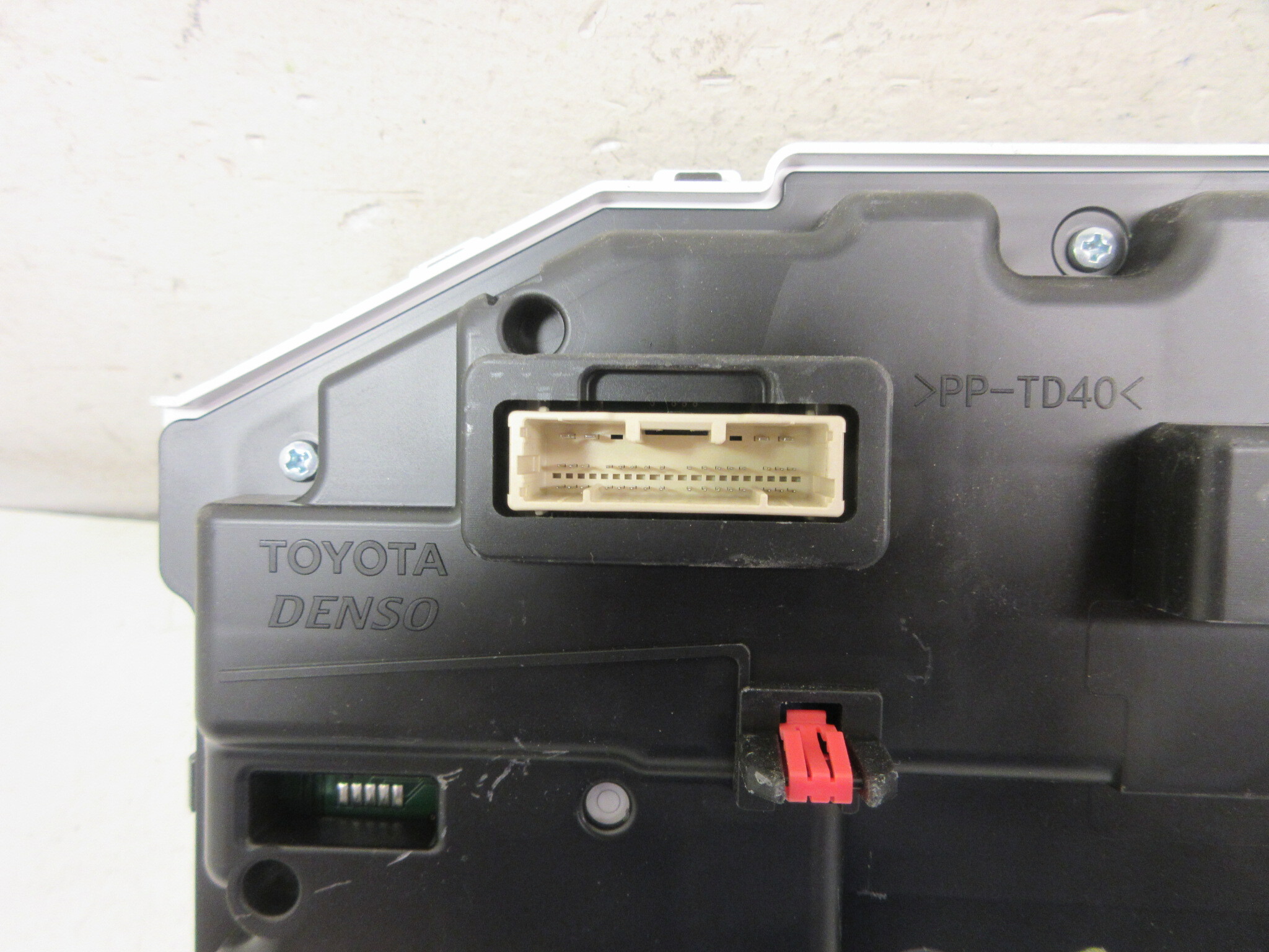 Pre-Owned 19 20 Toyota Rav4 MPH Speedometer Speedo Head Cluster 59k Miles OEM LKQ - Verify Specific Vehicle Fitment In Description - (Good)