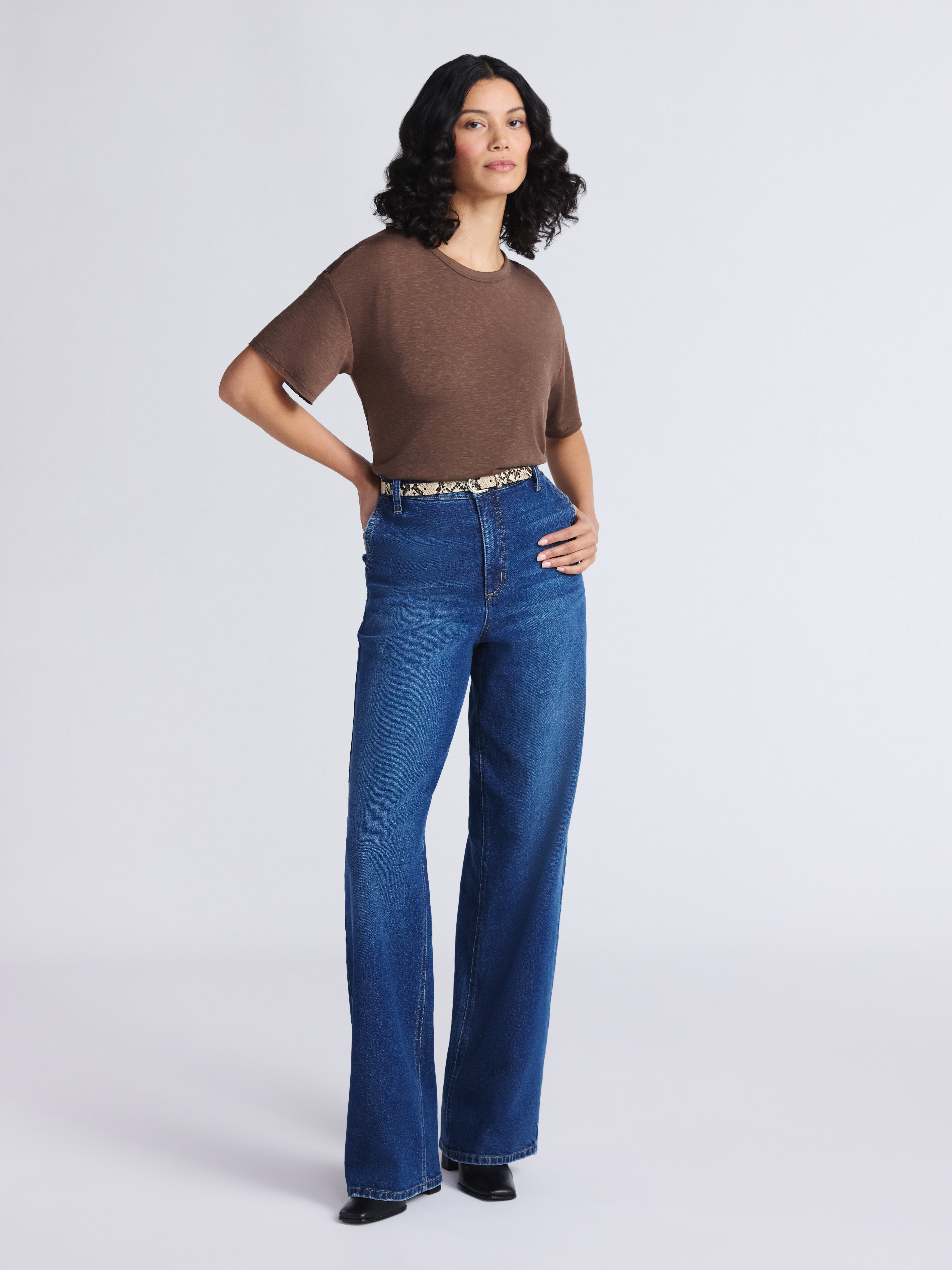 Sofia by Sofia Vergara Women's and Women's Plus Size Sofia Tee with Short Sleeves, Sizes XS-4X