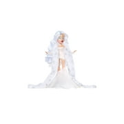 Bratz 2025 Holidayz Frosty Nightz Cloe Collector Doll with Premium Fashions and Accessories