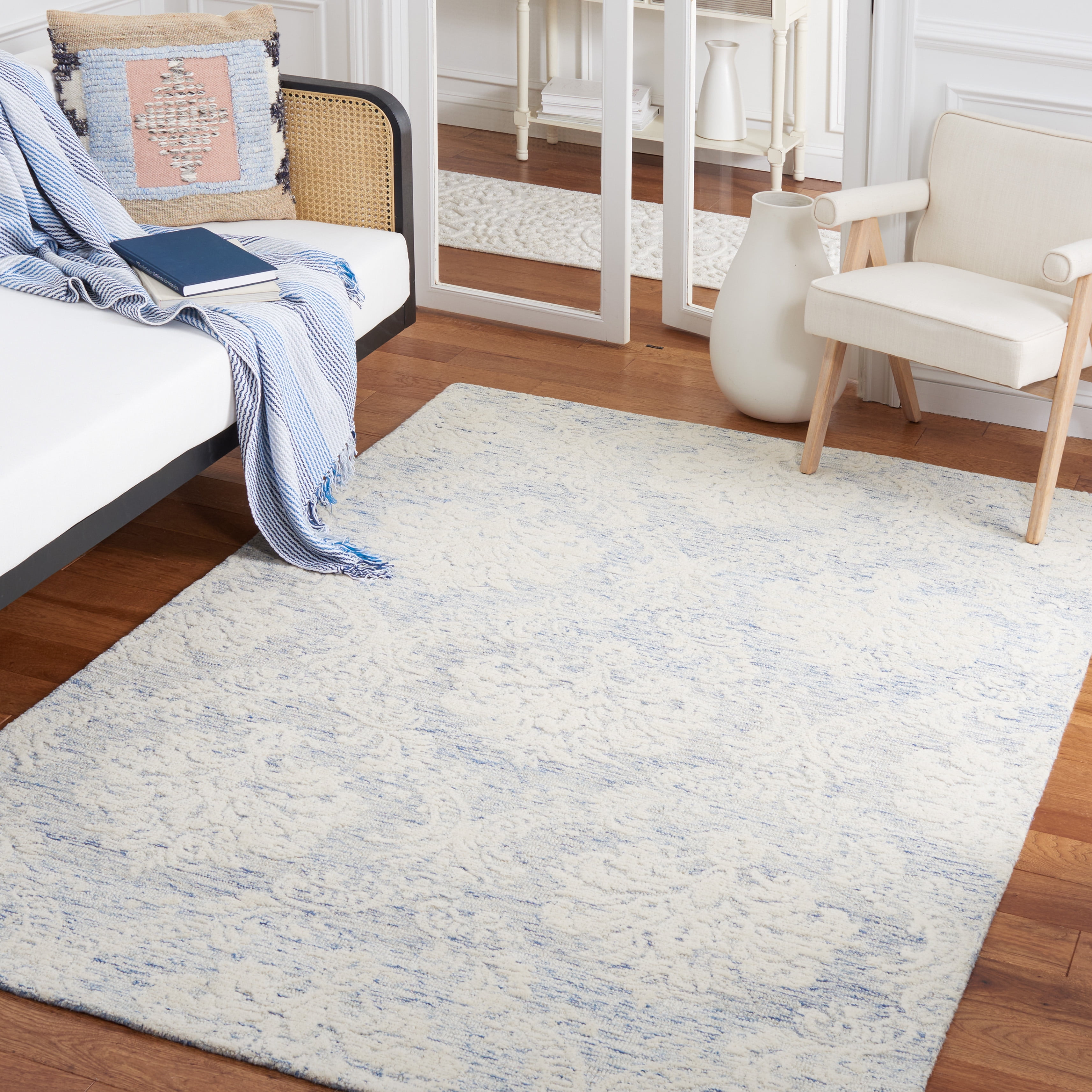 SAFAVIEH Metro Rosalind Medallion Area Rug, Blue/Ivory, 6' x 6' Square