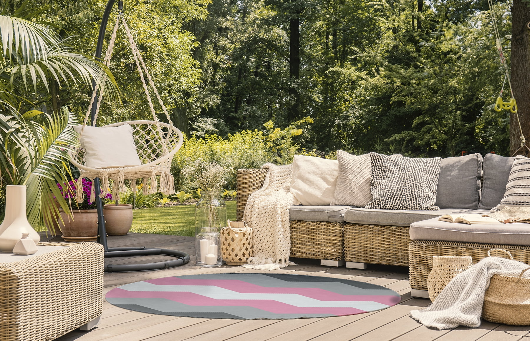 Simply Daisy 5' Round Demi Girl Chevron Demi Girl Chevron Chenille Indoor/Outdoor Rug