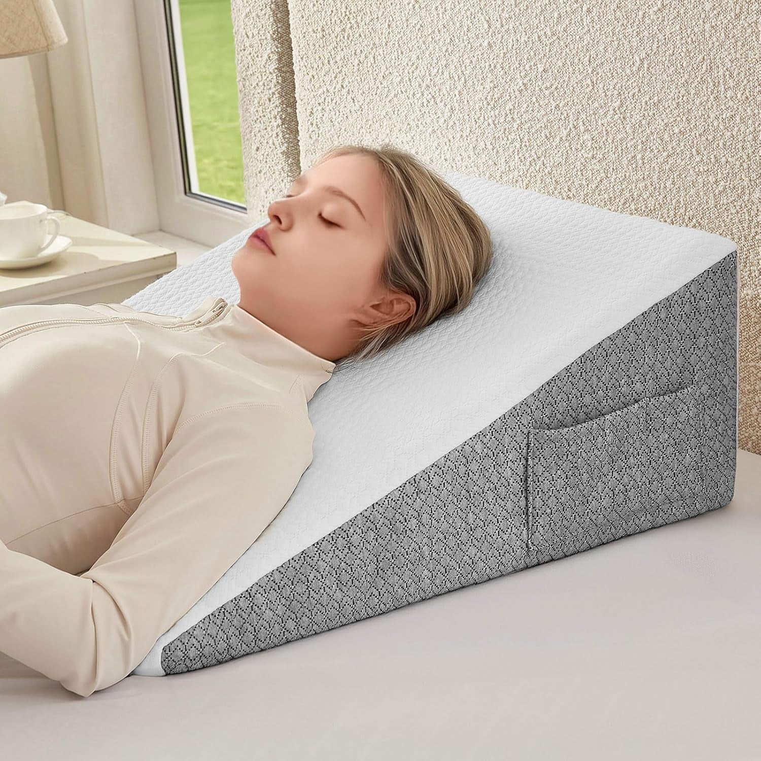 Wedge Pillow for Sleeping and Resting, 24"x24"x10" Memory Foam Cushion with Grey and White Patterned Polyester Cover, Comfortable Support for Adults, Ideal for Bedroom and Living Room