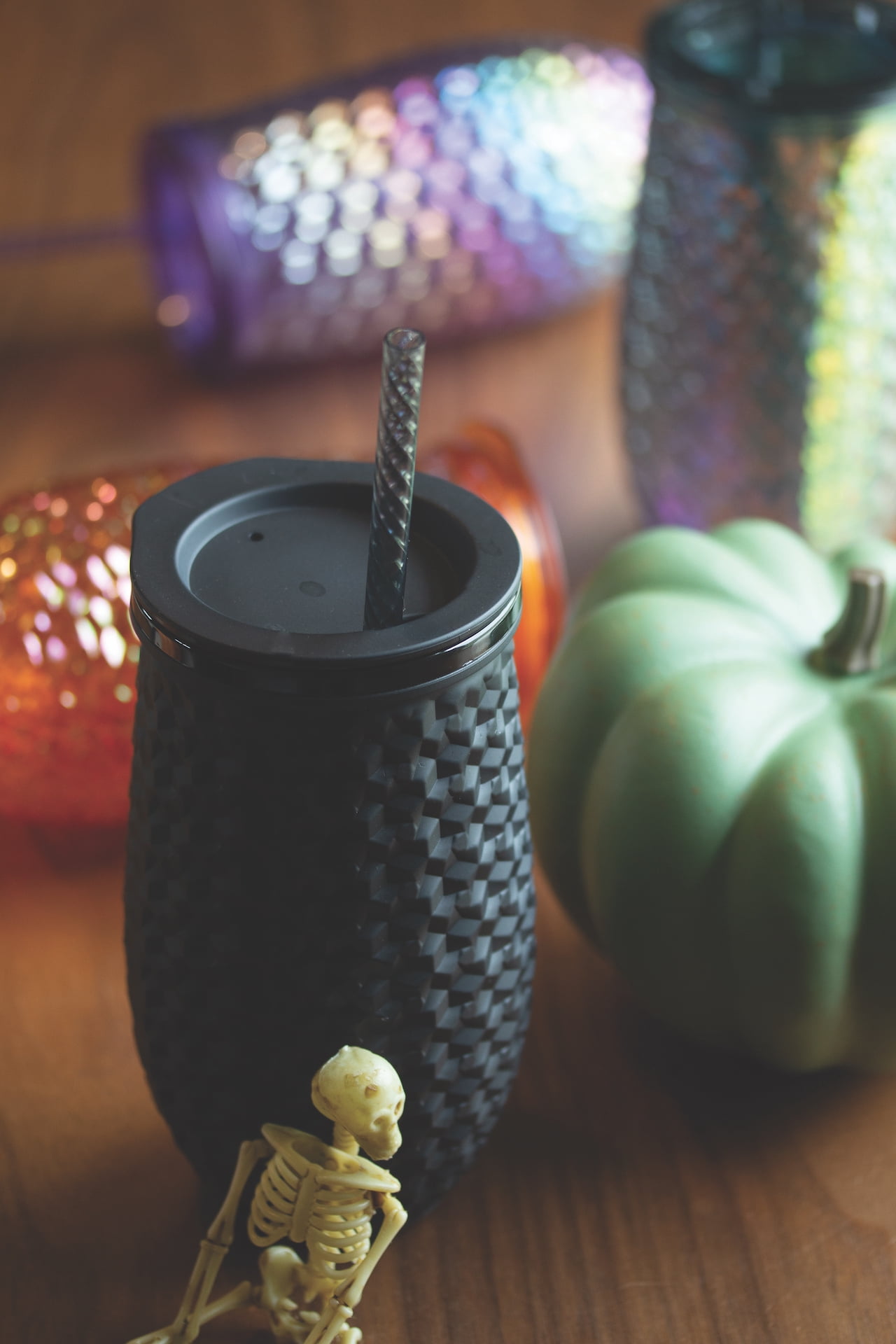 Mainstays 4-Pack 16-Ounce Plastic Stemless Wine Tumbler With Straw, Matte Black