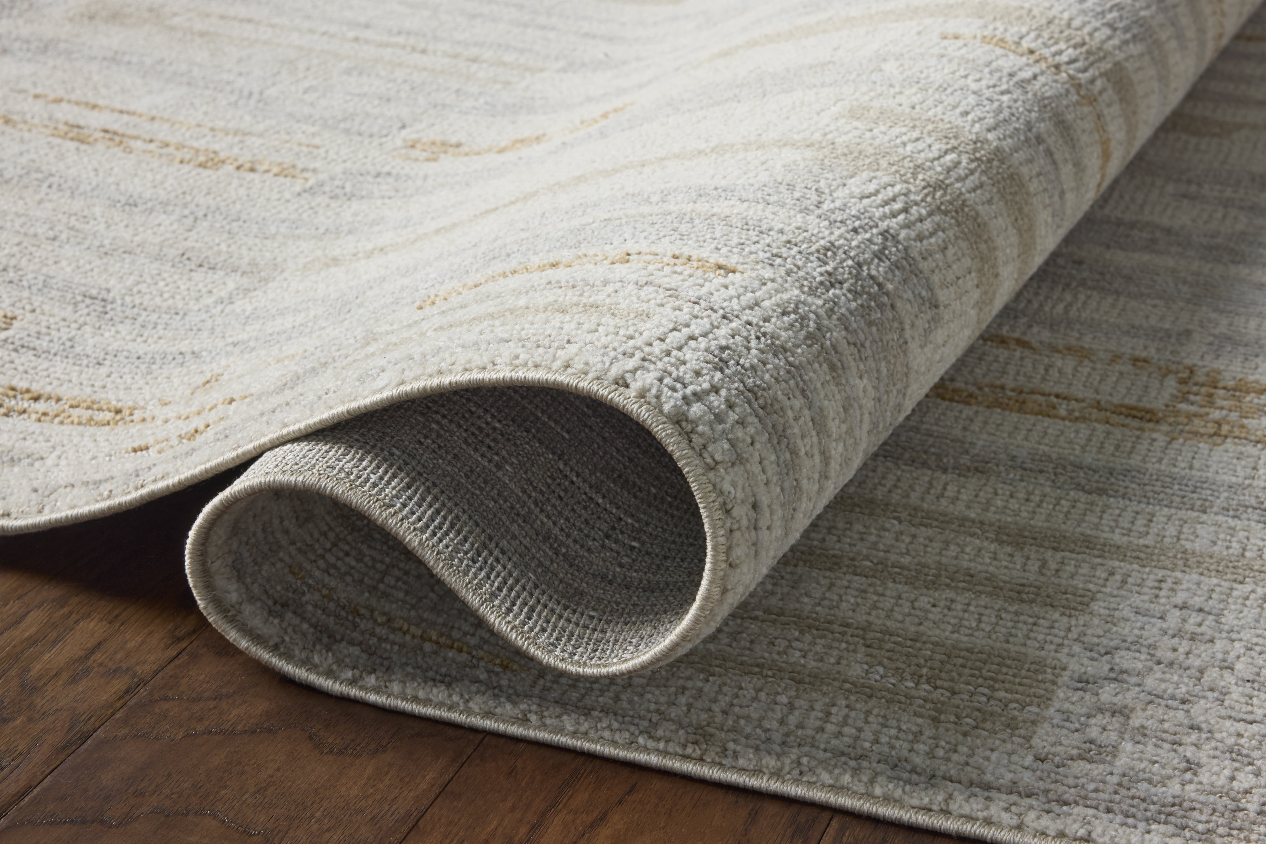 Loloi Roxie Natural / Sand 7'-10" x 10' Area Rug