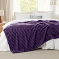 thumbnail image 2 of Manta Bedsure GentleSoft de Franela Polar Morada Tamaño Full, 2 of 8
