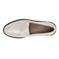 thumbnail image 4 of Mocasines para Mujer TOMS Cara en Gamuza Metálica Plateada Talla 7.5, 4 of 5