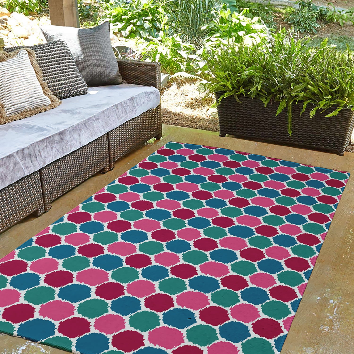 Simply Daisy 3' x 5' Fuschia GeometricIndoor/outdoor Rug