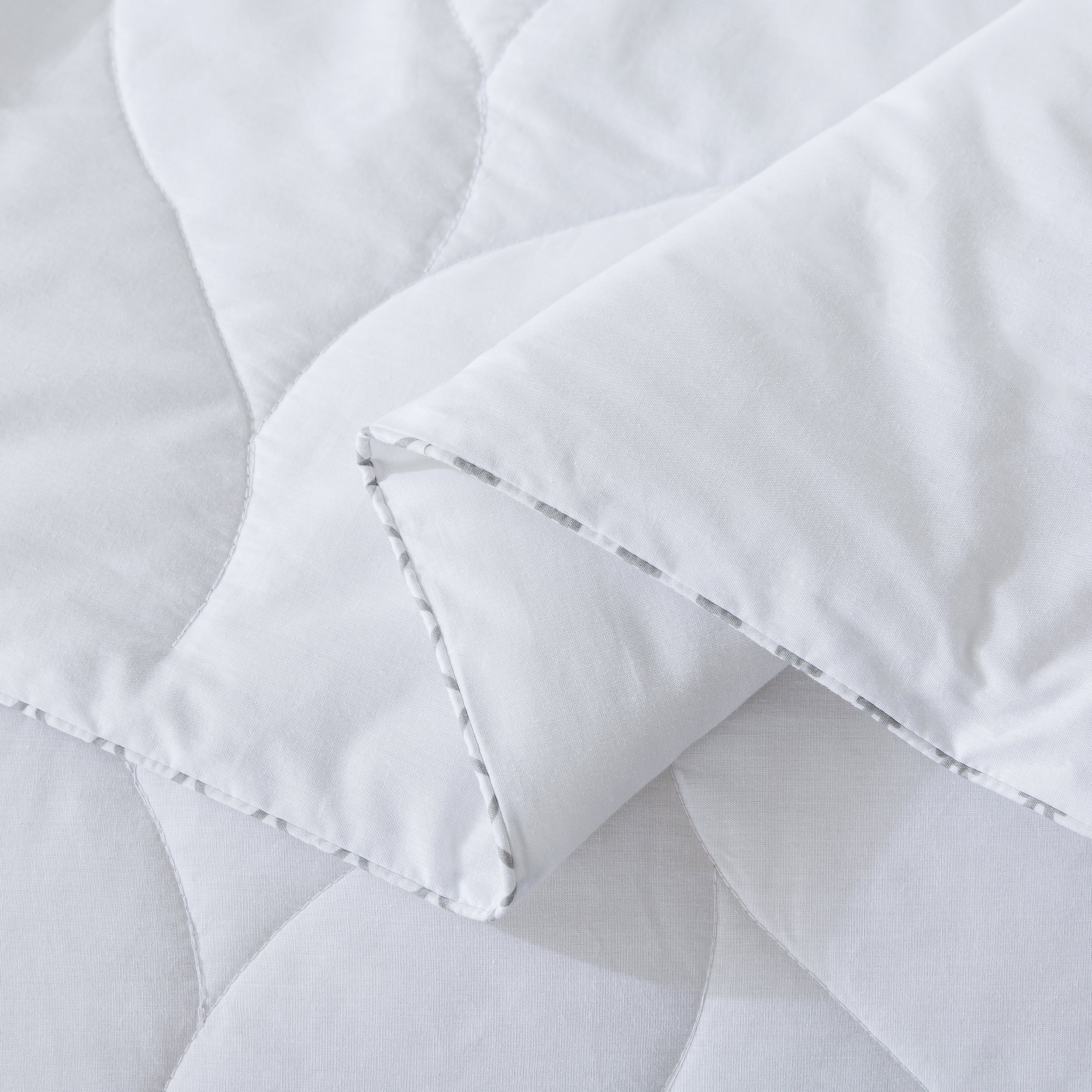 Waverly Cotton Down Alternative Blanket - Twin