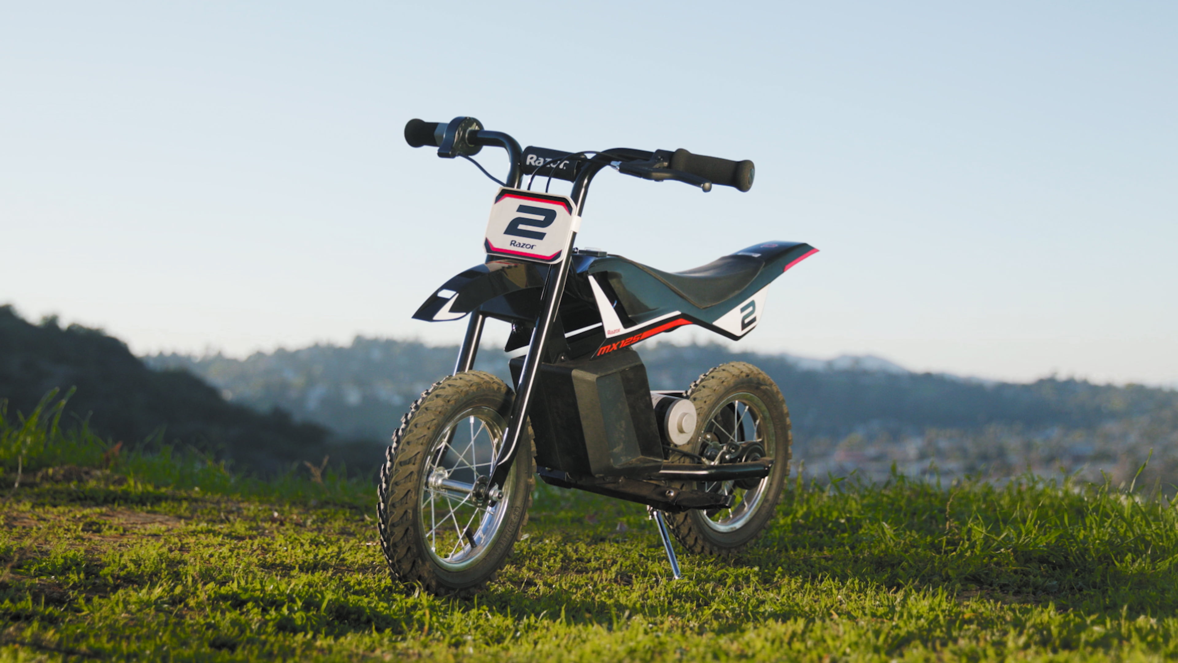 Razor Miniature Dirt Rocket MX125 Electric Powered Dirt Bike