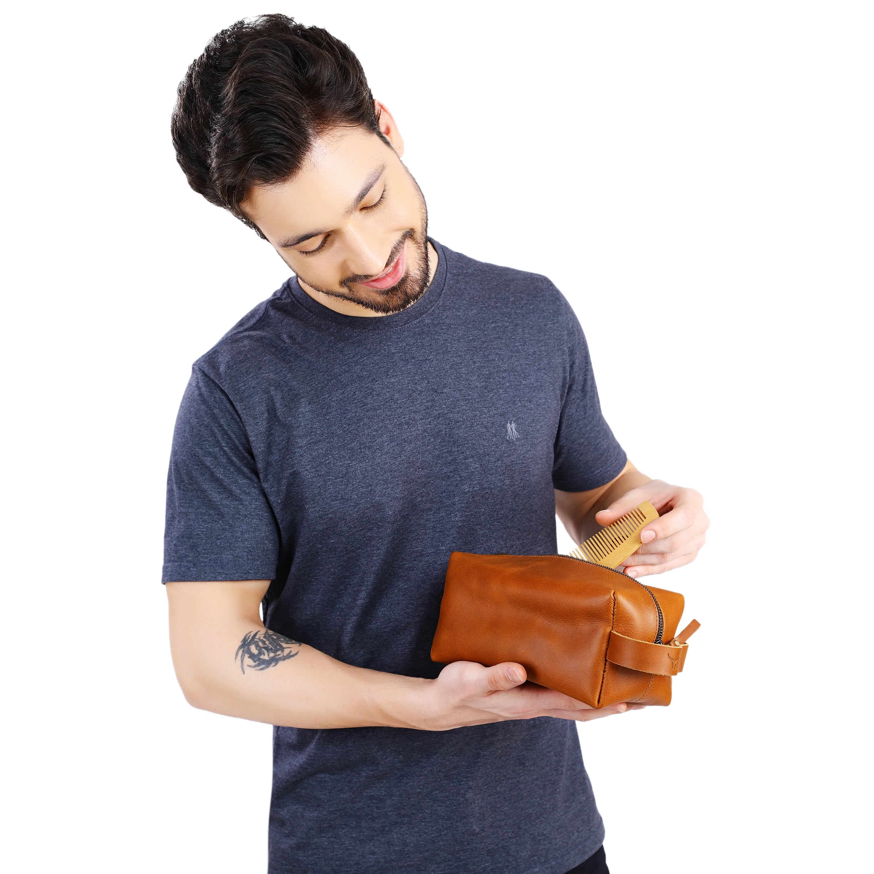 Vellaire Genuine Leather Toiletry Bag, Toiletry Bag for Men and Women Shaving Bag Cosmetic Bag for Women Mens Dopp Kit. Light Brown