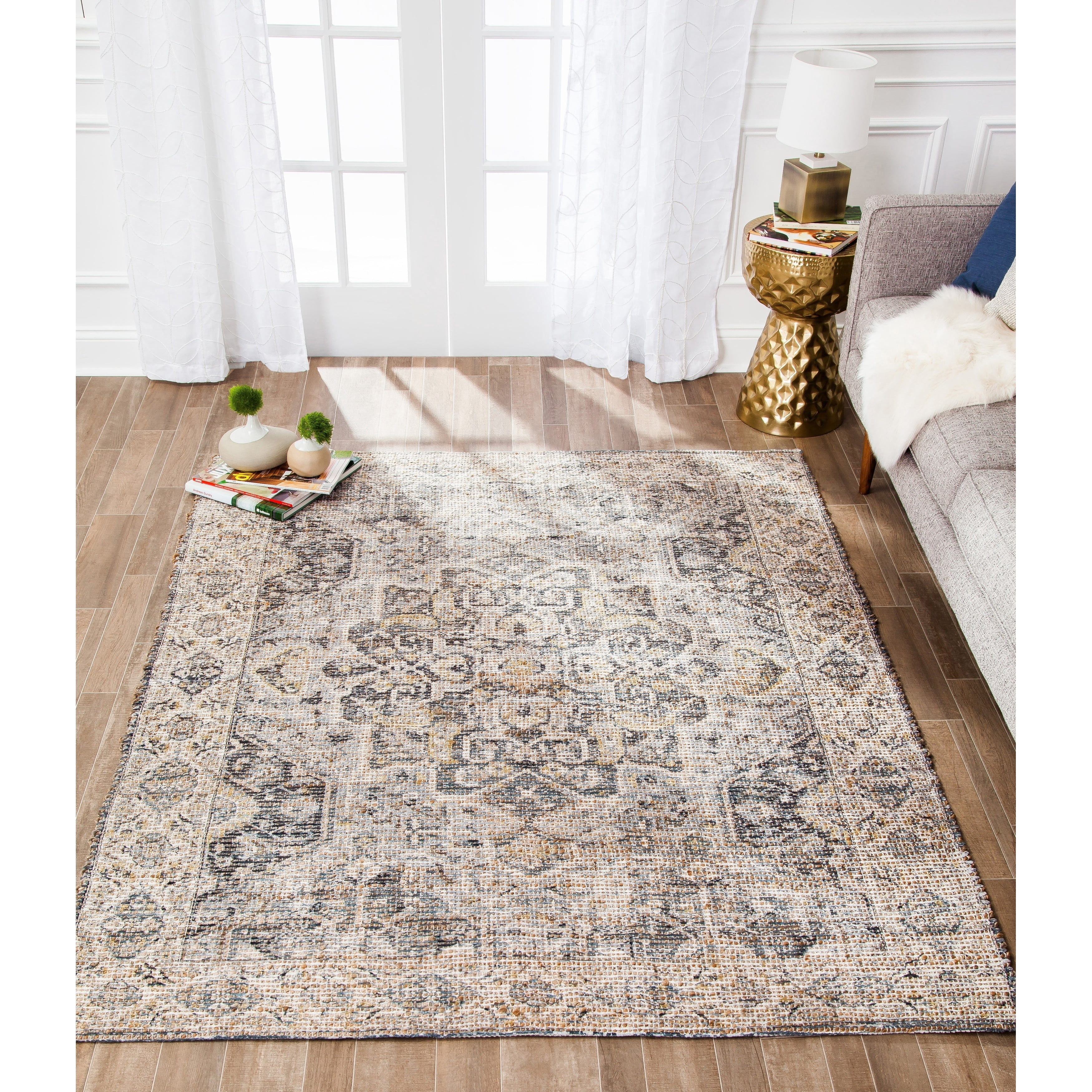 Jani  Zora Distressed Grey Jute-blend Rug 8' Round Oriental, Medallion, Geometric 8' Round Entryway, Living Room, Dining Room Round Braided