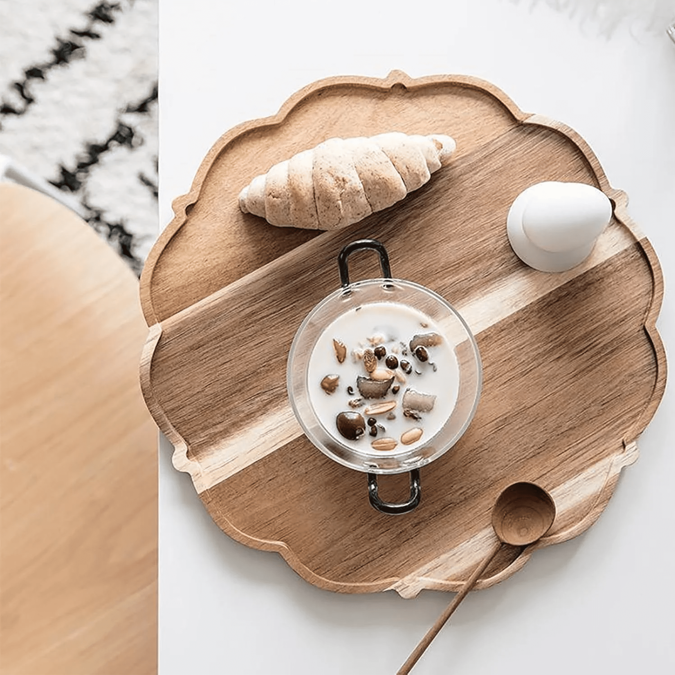 Handmade wood scalloped serving tray, flower petals design wooden board for bread, sushi, fruit and cheese, farmhouse home decor, housewarming gift（14.17 x 14.17 x 0.79 inch）