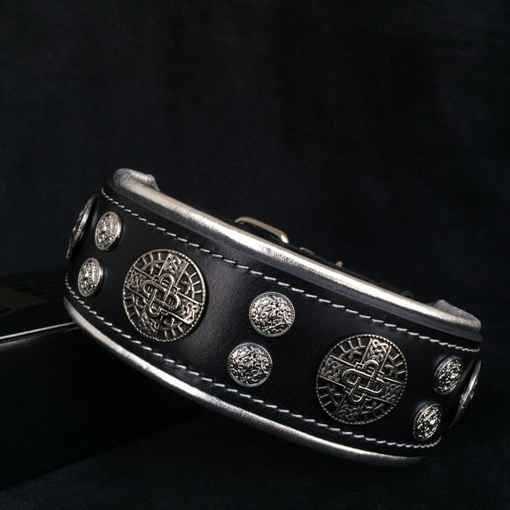 The Bestia "Hektor" Black Leather Dog Collar for Large Dog Breeds