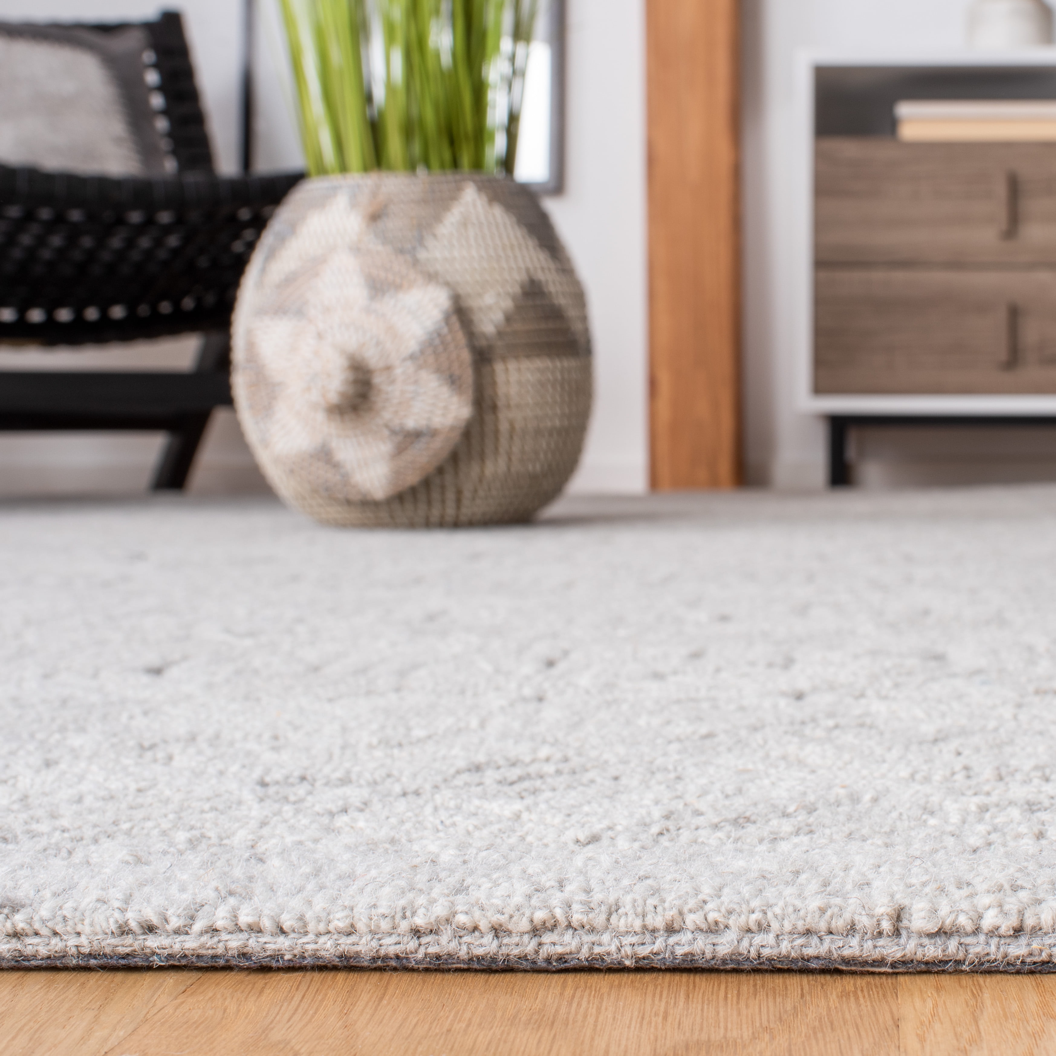 SAFAVIEH Textural Dinah Geometric Area Rug, Silver, 5' x 8'