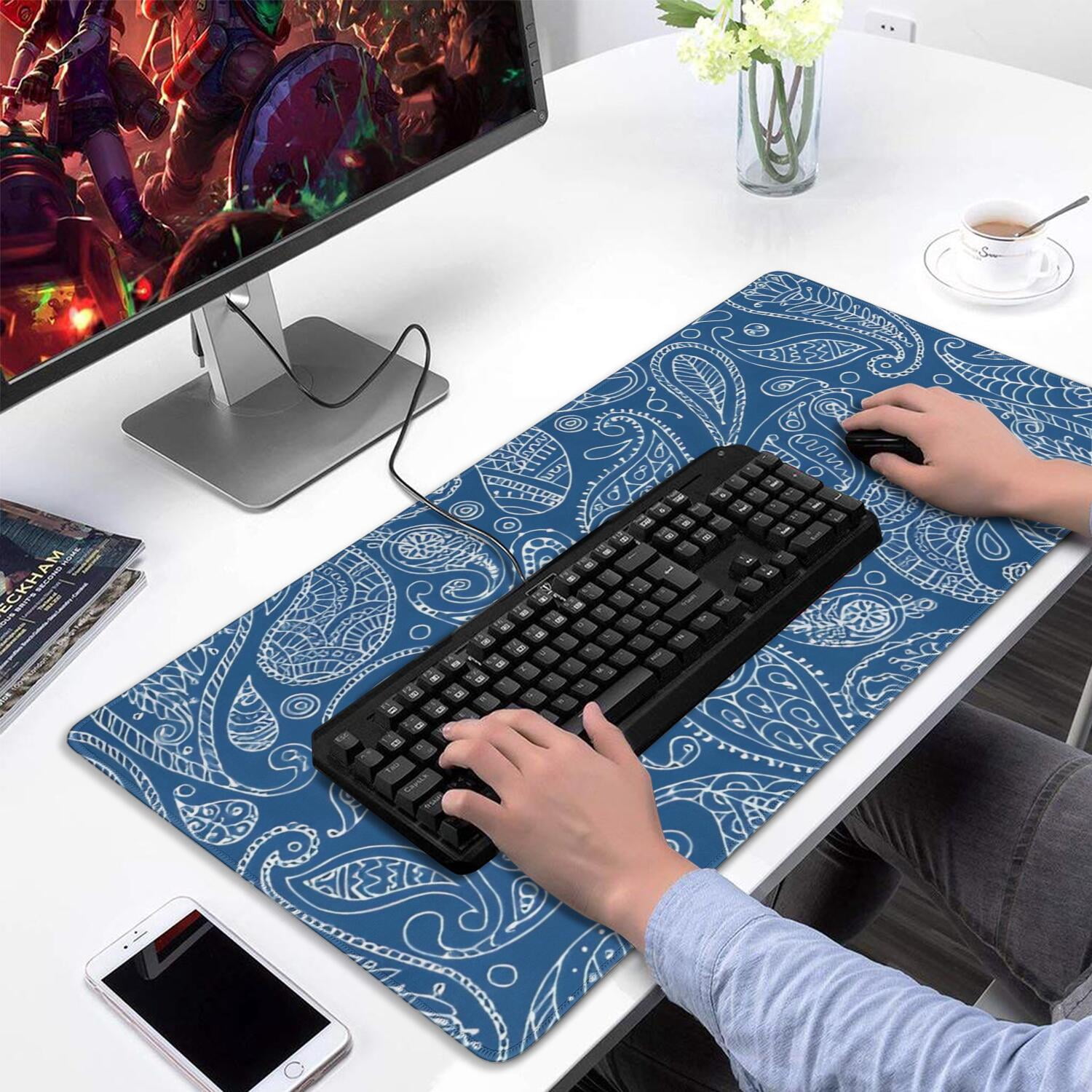Long Mouse Pads for Desk,Blue Pioneer Flower and Paisley Pattern Desk Mats on Top Of Desks, Desk Mouse Pad Extra Large with 3mm Non-Slip Base and Stitched Edge for Gaming,Office,Work,Home 31.5"x15.7"