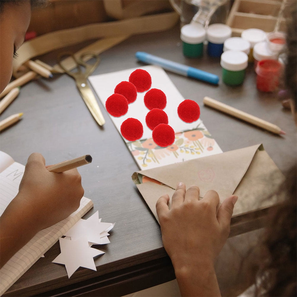 PAMINGONO 600 Pieces Red Pom Pom for Crafts, Handmade Art Projects, Kids Crafts, Decorations and Uses