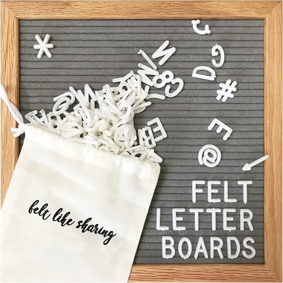 Pizarra de fieltro Felt Like Sharing de 25 x 25 cm con 300 letras