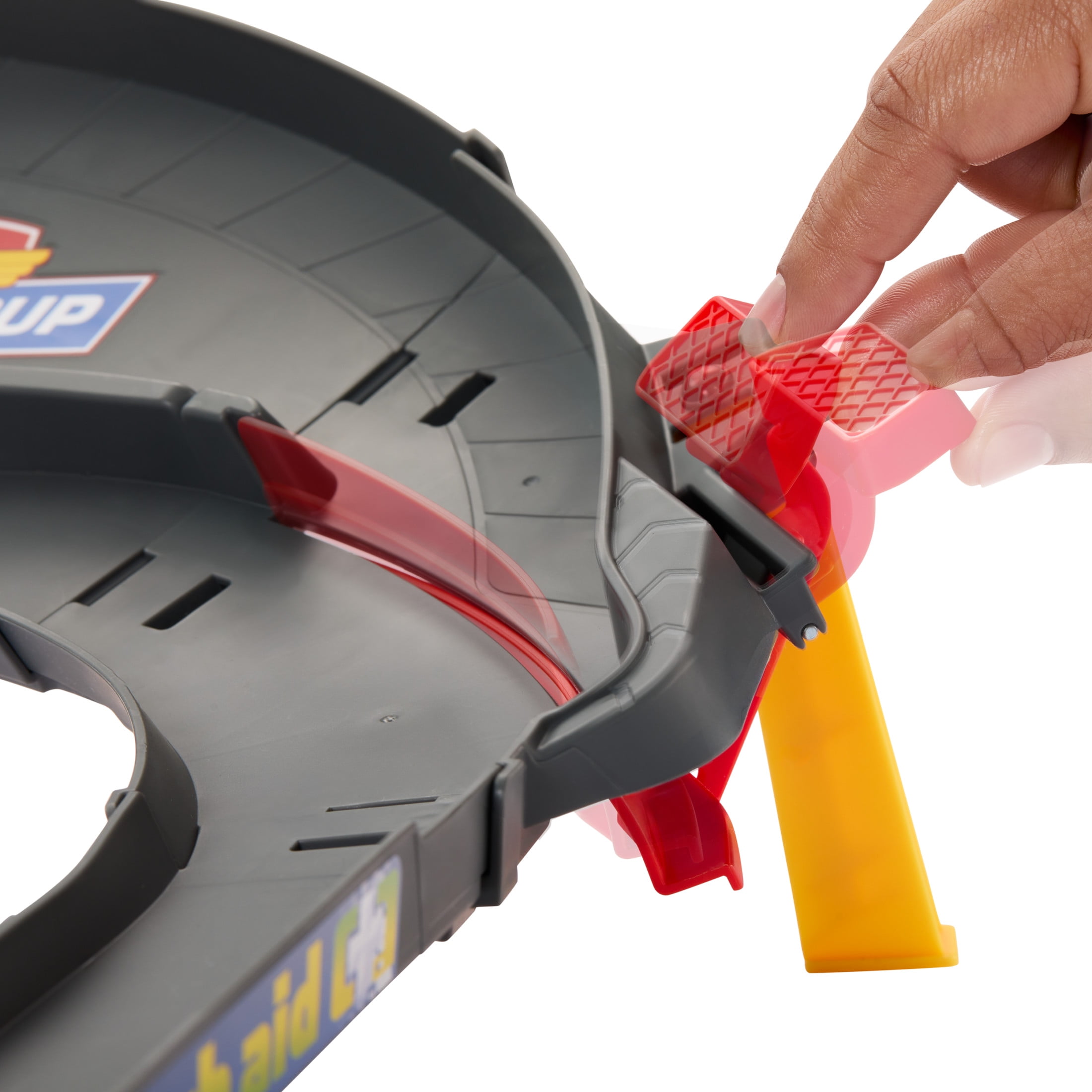Disney and Pixar Cars NASCAR Lane Change Race Playset with 2 Toy Vehicles, Includes Lightning McQueen