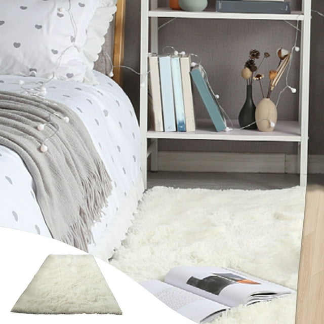hengsof Super Fluffy Throw Rug for Bedroom, Modern Area Rugs, Soft Plush Small Carpet for Kids,Girls Boys and Teens Decorations for Living Room Dorm Nursery Classroom