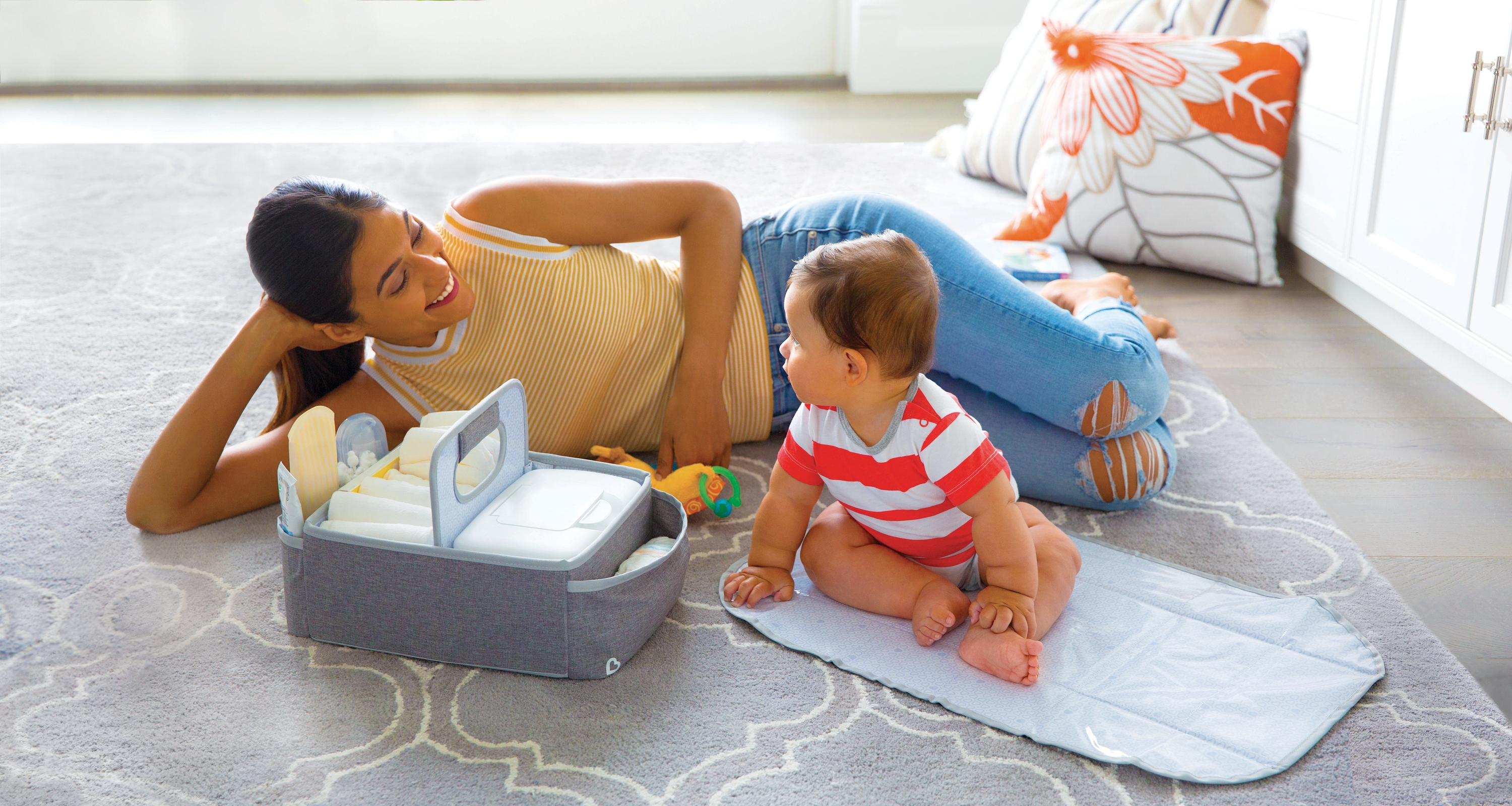 Munchkin Portable Infant Diaper Caddy Organizer - Gray photo 2
