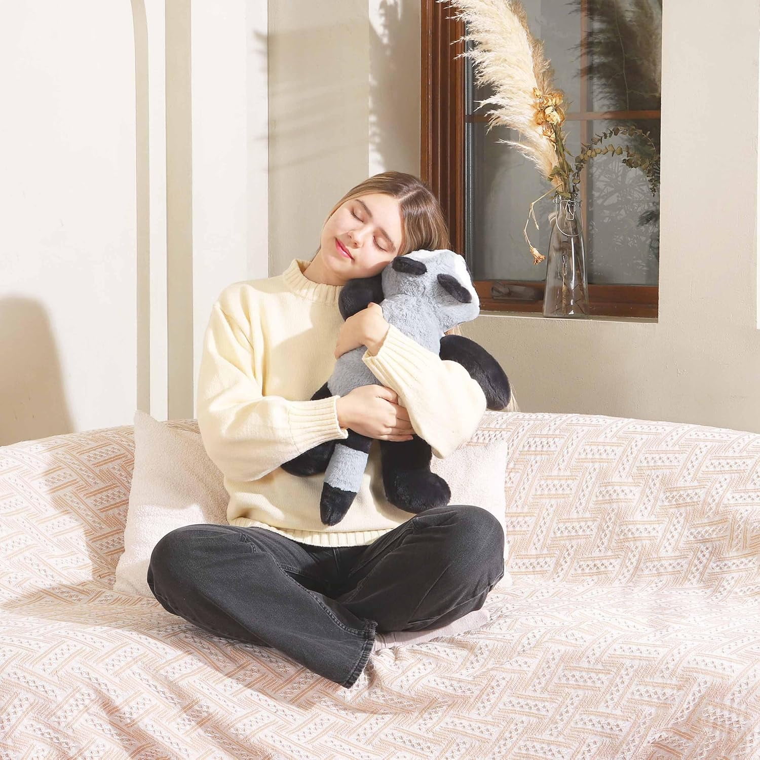 Niuniu Daddy Weighted Raccoon Stuffed Animals, 20"Large Raccoon Plush Toy,3.3lb Giant Weighted Pillow with Soft Faux Fur, Gift for Baby, Kids & Adults