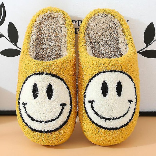 Retro Smiling Face Soft Plush Comfy Warm Slip-On Slippers For Couples Winter Warm Indoor Supply