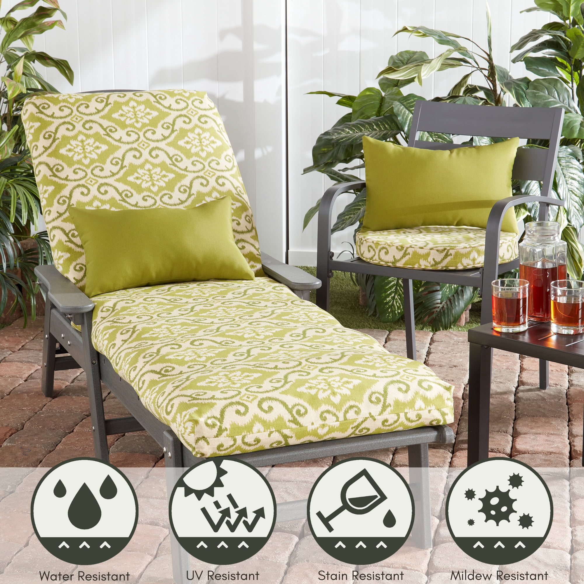 Greendale Home Fashions Outdoor 18'' x 18'' Round Seat Pad, Set of 2, Shoreham Ikat
