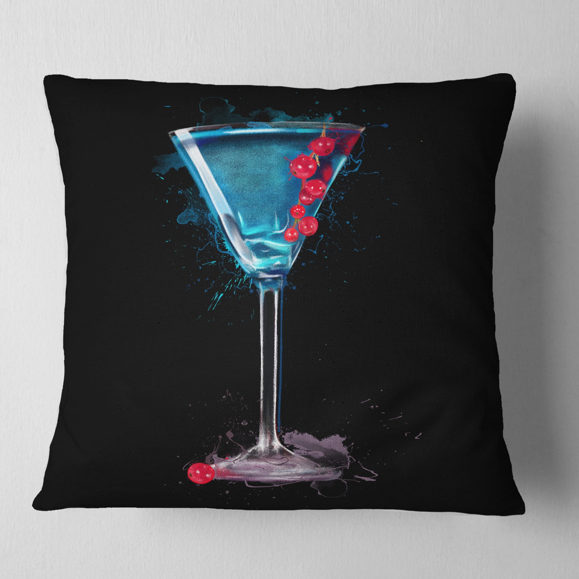 Designart Cocktail Margarita with Berries - Modern Throw Pillow - 18x18