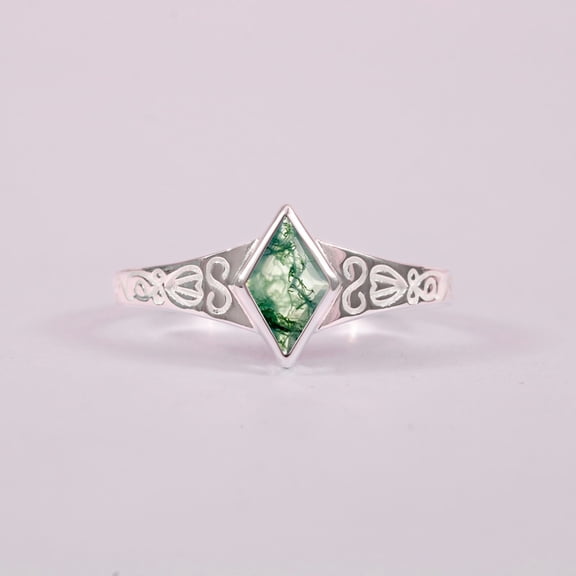 Moss Agate Kite Shape Dainty Solitaire Ring, 925 Starling Silver Engraving Design Handmade Ring, Art Deco Light Wight Fine Jewelry Ring, Minimalist Proposal Ring, Gift For Women