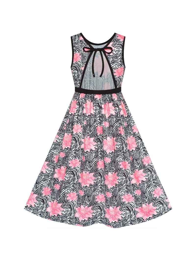black and pink casual dress Women's Outfit: Pink and Black Casual Dress, Black Suede Ankle Boots, Black Quilted Leather Crossbody Bag