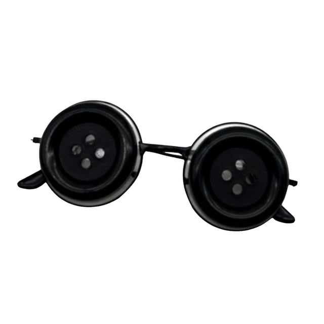 ojos de botón para gafas, accesorios para disfraces de halloween — gafas negras de plástico con lentes en forma de botones de cuatro ojales, montura ligera con puente curvado, vista frontal sobre fondo blanco; accesorio para disfraces ideal para Halloween, fiestas temáticas o cosplay, y también adecuado como detalle decorativo en manualidades.