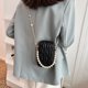 thumbnail image 5 of Bolso cruzado de moda acolchado para mujer con cadena de perlas y hombro para teléfono (negro), 5 of 8