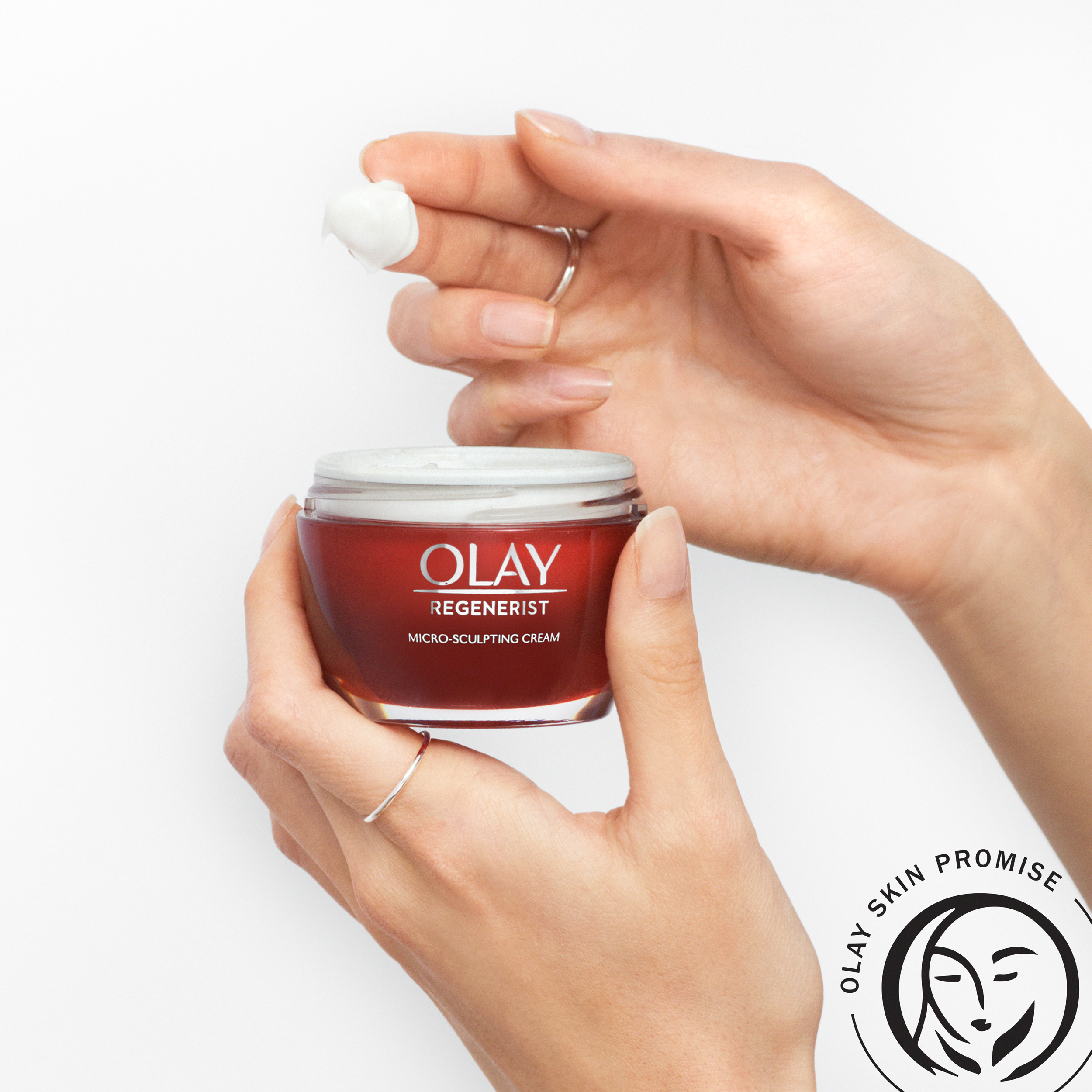 Olay Skincare Regenerist Face Wash & Anti-Aging Facial Moisturizer Duo Pack, 5.0 fl oz/1.7oz - image 5 of 7