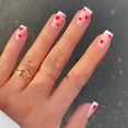 thumbnail image 1 of Uñas postizas adhesivas GUAACCB diseño de corazón, cortas y cuadradas, 1 of 7