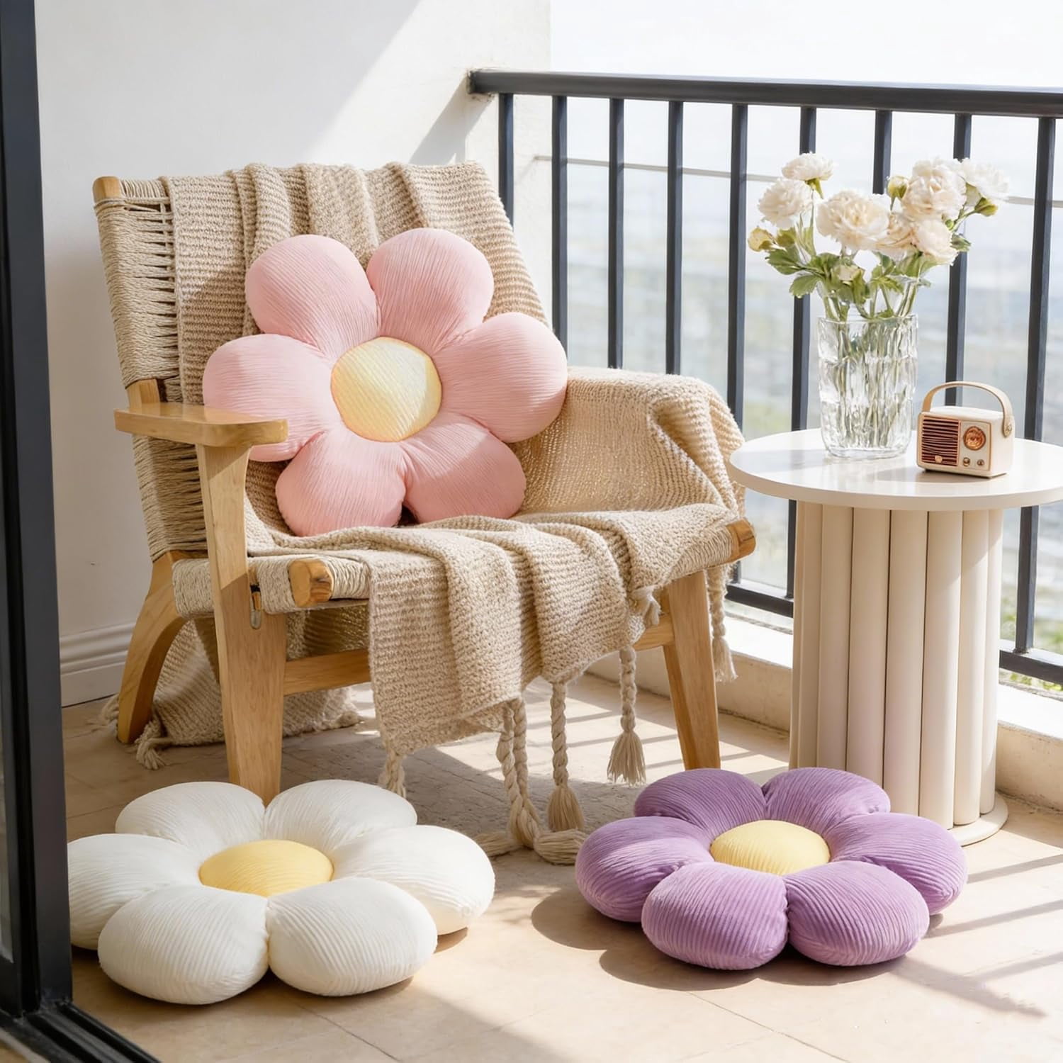 Daisy Flower Pillow, Floor Pillows, White Flower Shaped Throw Pillow Cushion for Sofa, Couch, Chair, Bed, Room Decor
