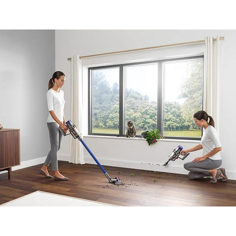 Dyson Cyclone V10: Seriously powerful cordless vacuum starts at $500 - CNET