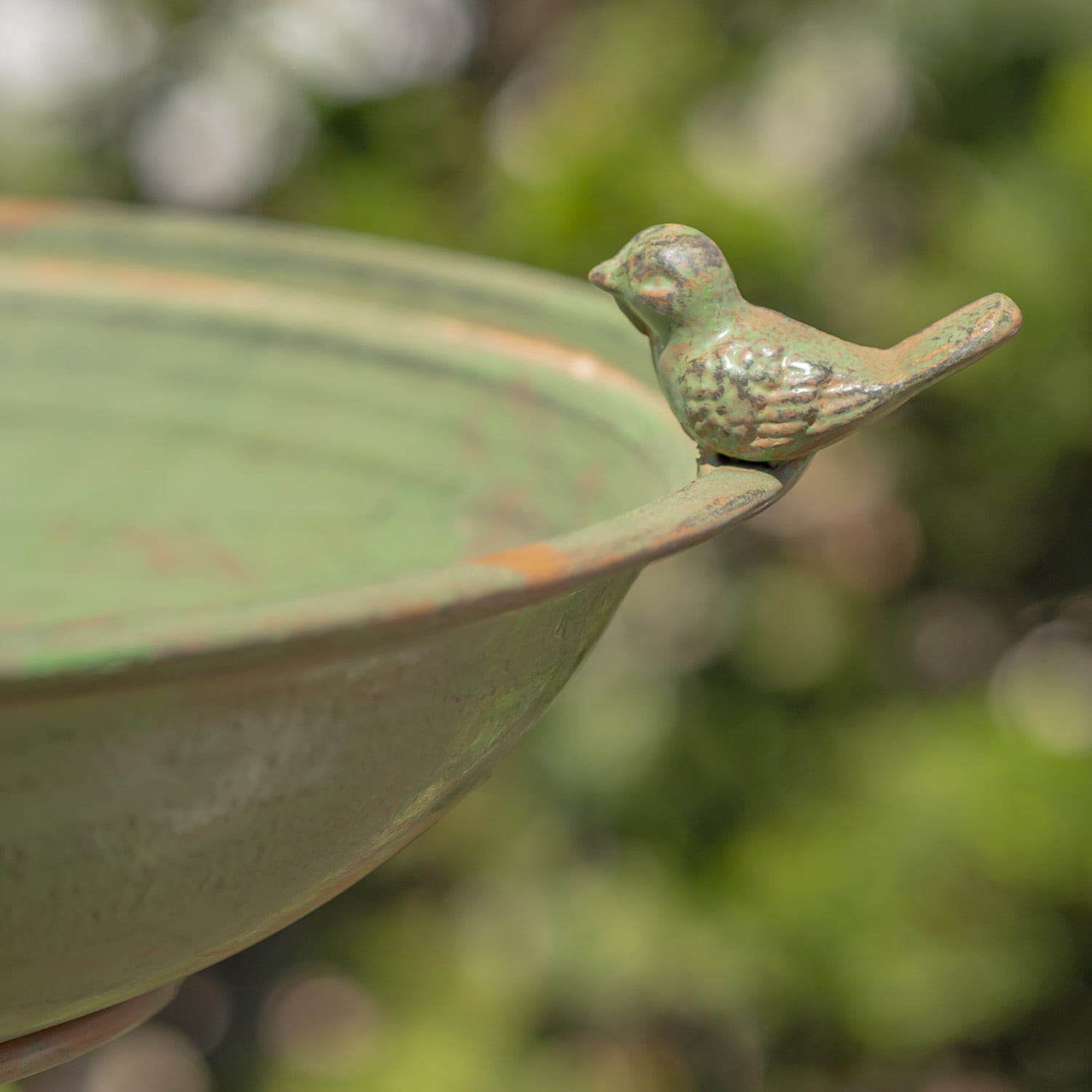 Zaer Ltd. Ornate Pedestal Style Birdbath with Cast Iron Birds on Rim (Green)