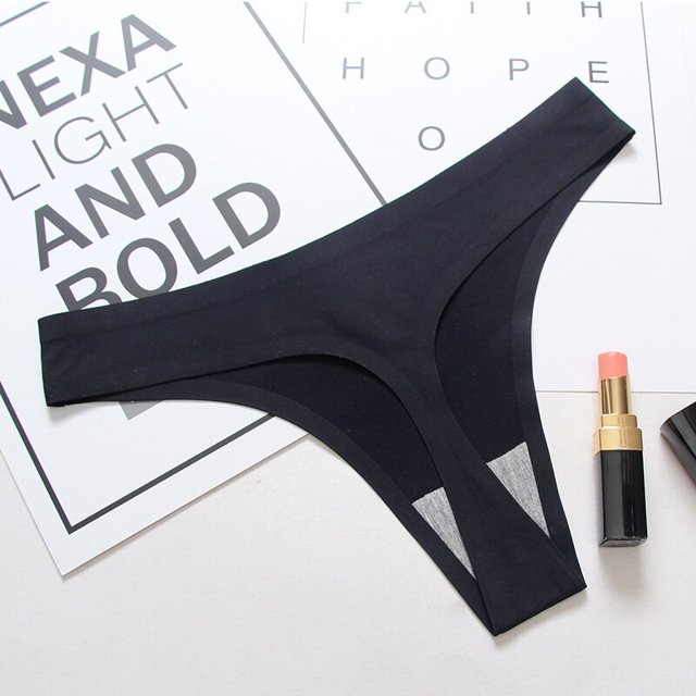 Tanga de talla grande para mujer, ropa interior lisa y Sexy de cintura baja, bragas negras sin costuras, lencería transpirable, 2023