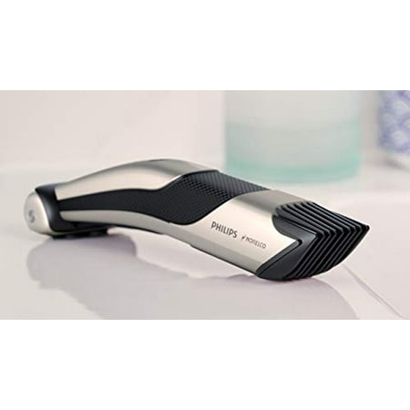 Philips Norelco Bodygroom Series 7000 Showerproof Body & Manscaping Trimmer & Shaver with case