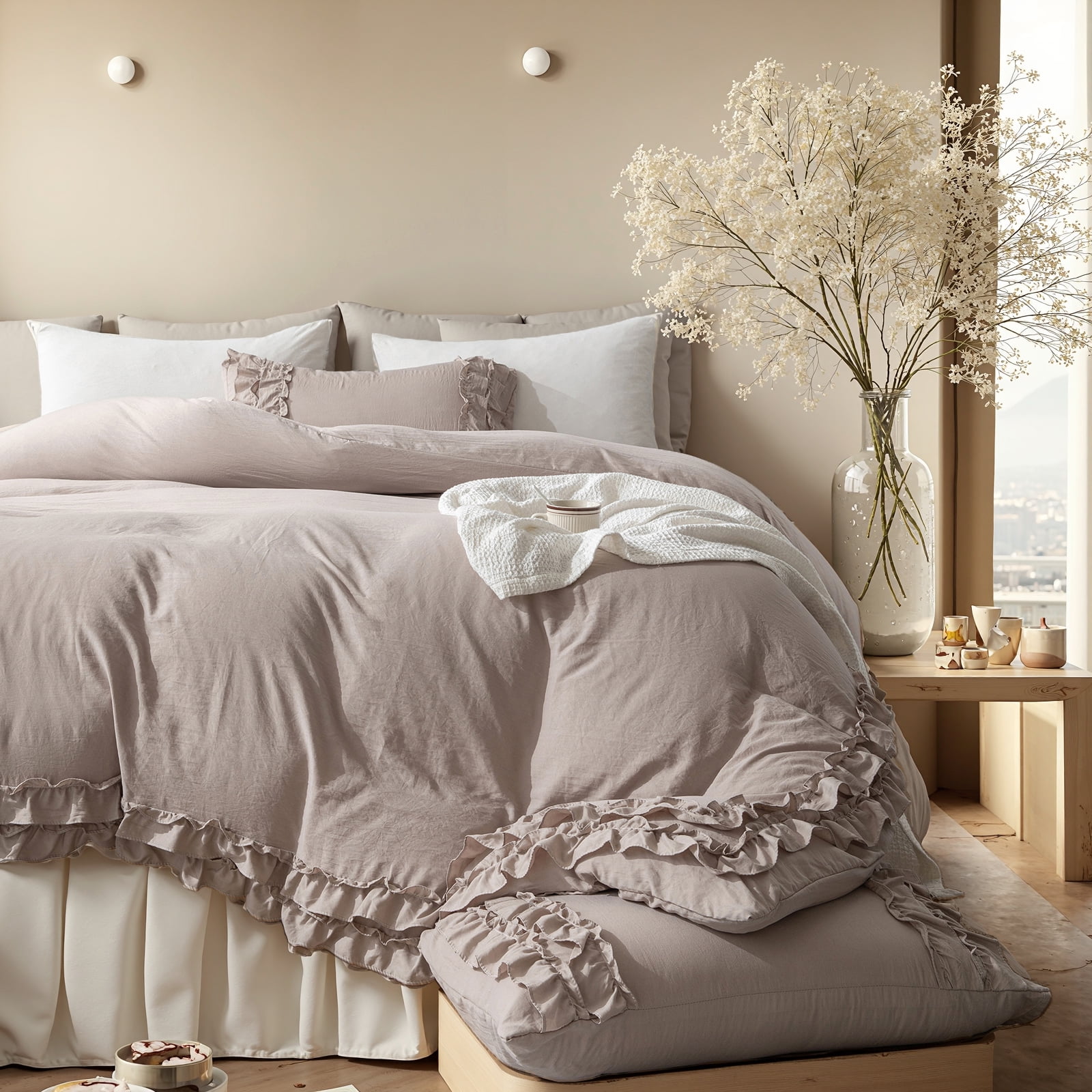 Boho Ruffled Comforter Set Super Soft Cozy Bedding Set with Pillowcases Elegant Chic Bedroom Decor Rustic Farmhouse Quilt Comforter 3 Pcs Set