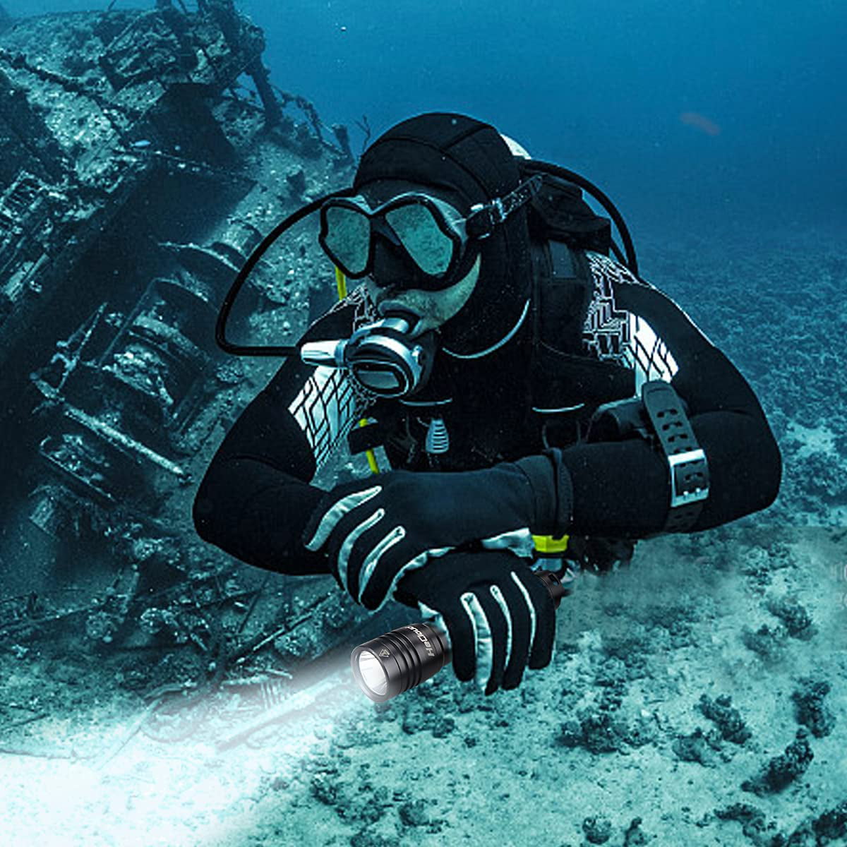 Professional Scuba Diving Flashlight Submarine Light 70M Underwater Dive Torch 