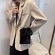thumbnail image 2 of Bonitos bolsos de hombro de felpa para mujer con orejas de conejo, monedero con correa ancha de invierno (negro) Likrtyny Para estrenar, 2 of 9
