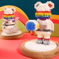 thumbnail image 3 of Modelo de juguete Building Block de astronauta BYDEAS con casco ligero de oso, 3 of 5