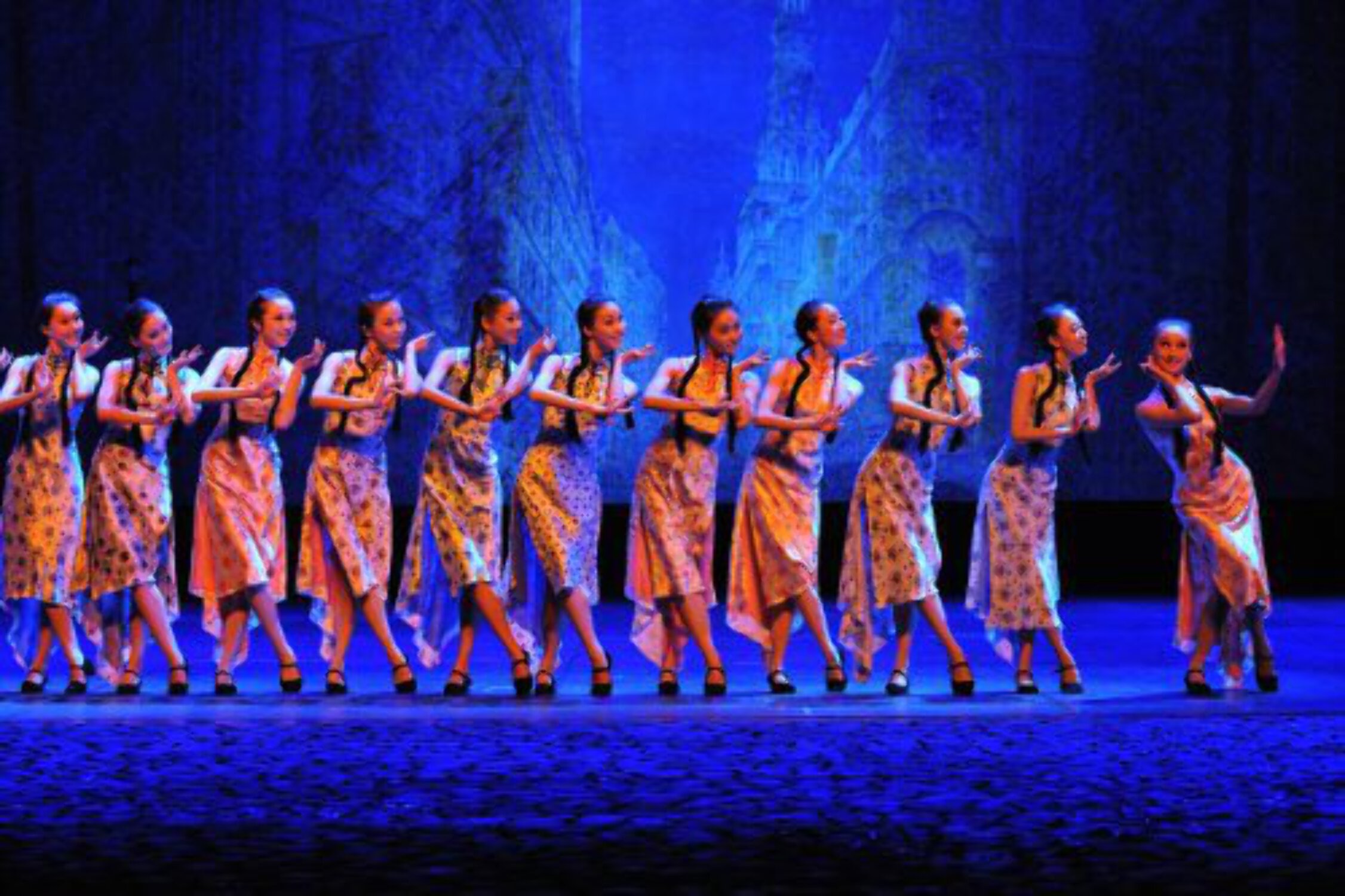 Shanghai Story (DVD), Decca, Music & Performance