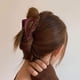 thumbnail image 4 of Pinzas para el pelo de plástico mate francés, 3 uds., pinzas para el pelo triangulares negras, pinzas antideslizantes para el pelo al aire libre, pinzas para la mandíbula para mujeres y niñas Vhermosa WRJM-192, 4 of 5