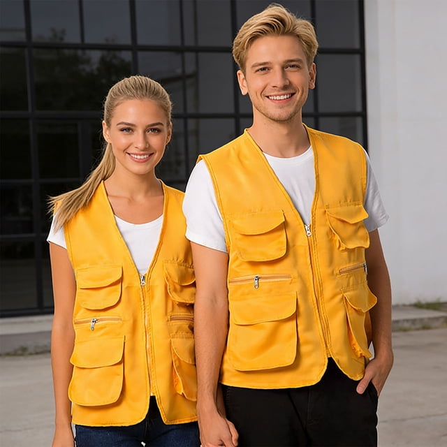 Men's Outerwear Vest for Daily Wear with 3D Pocket Layout Functional Construction Layering and Versatile Utility