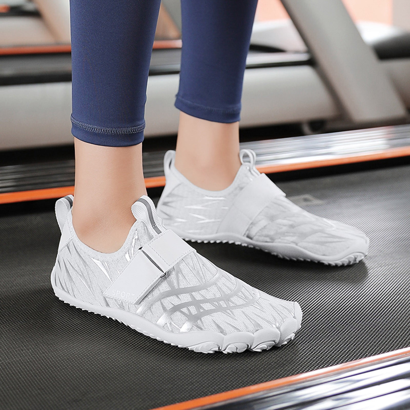 Shoes for Women,Beach Shoes for Men and Women Anti Sand Outdoor Water Wading Anti Swimming Fishing Diving Soft Soles Anti Cutting Sea and River Tracing Shoes(Color:White,Size:US 9)